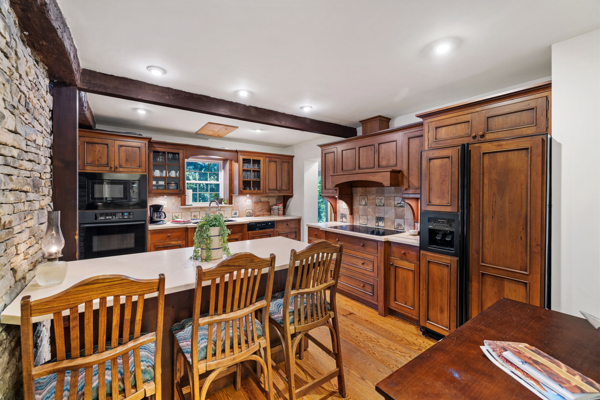 11-2240_county_line_rd-Dining room