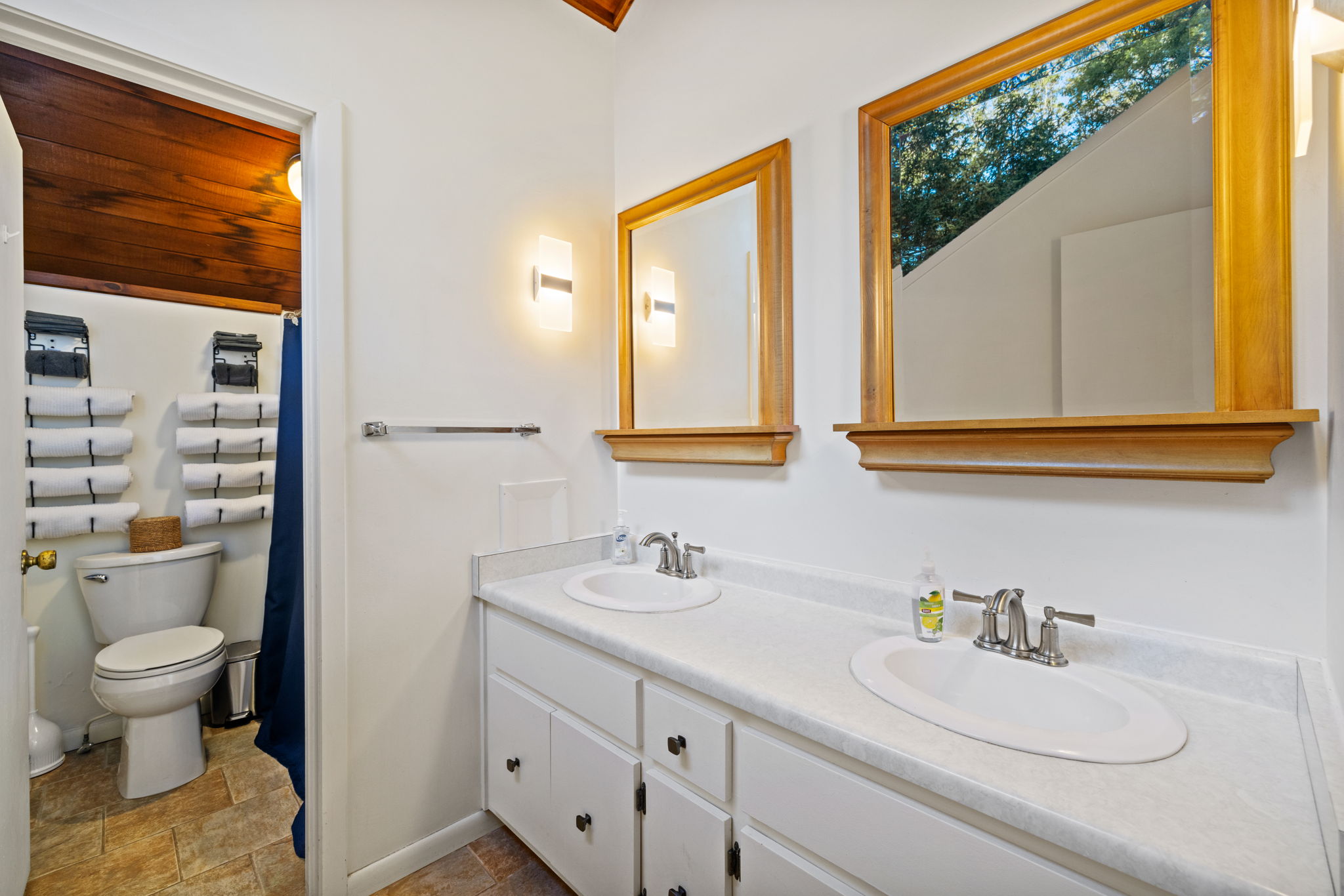 47-2240_county_line_rd-Bathroom 2