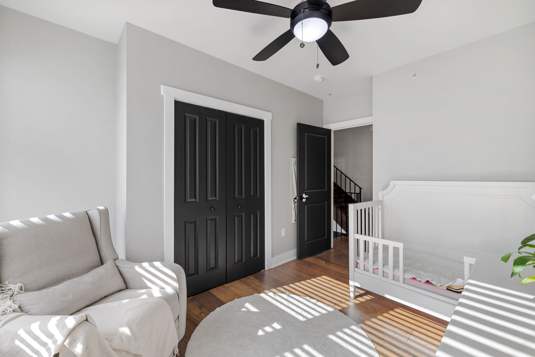 24-Bedroom1