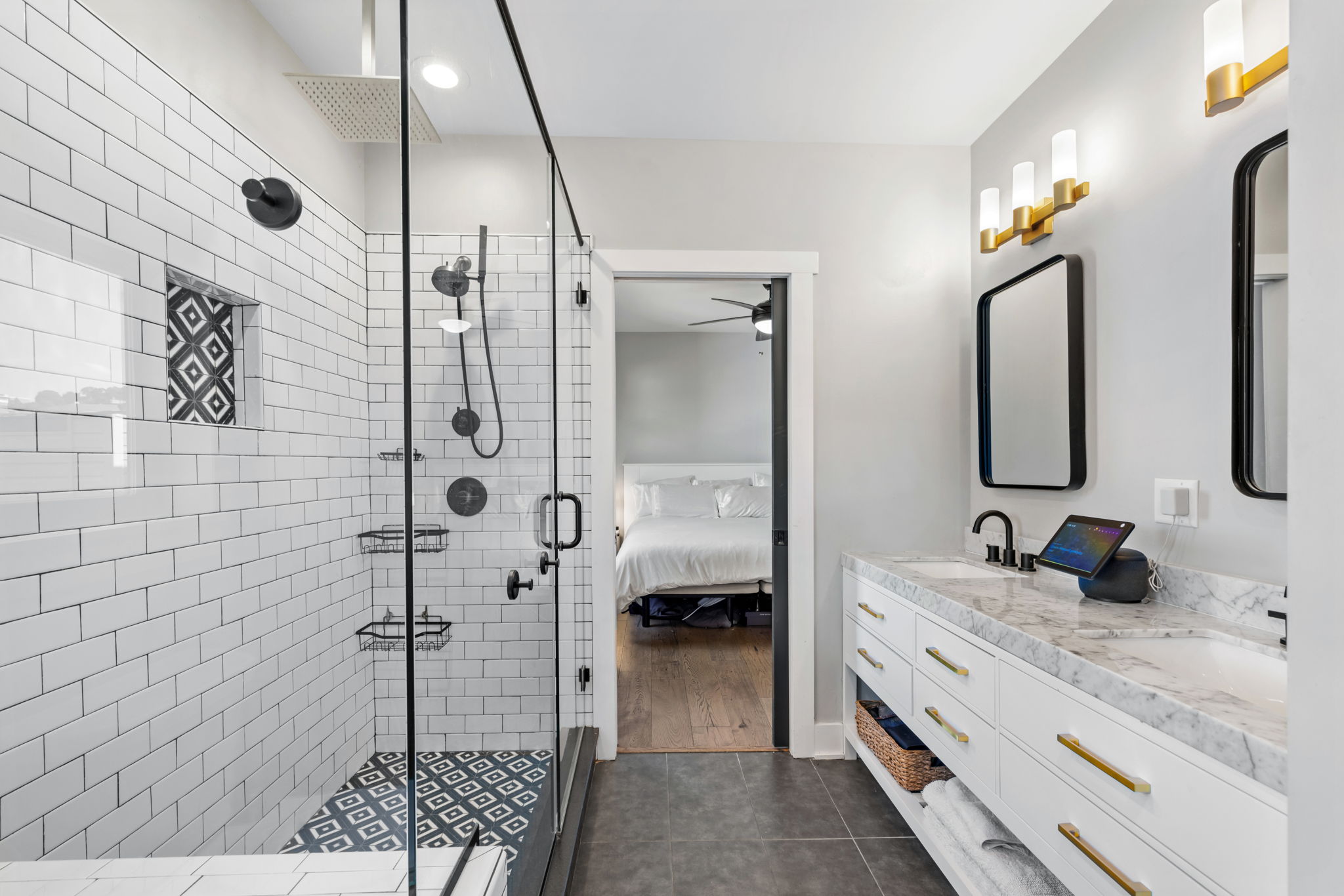 31-Bathroom2