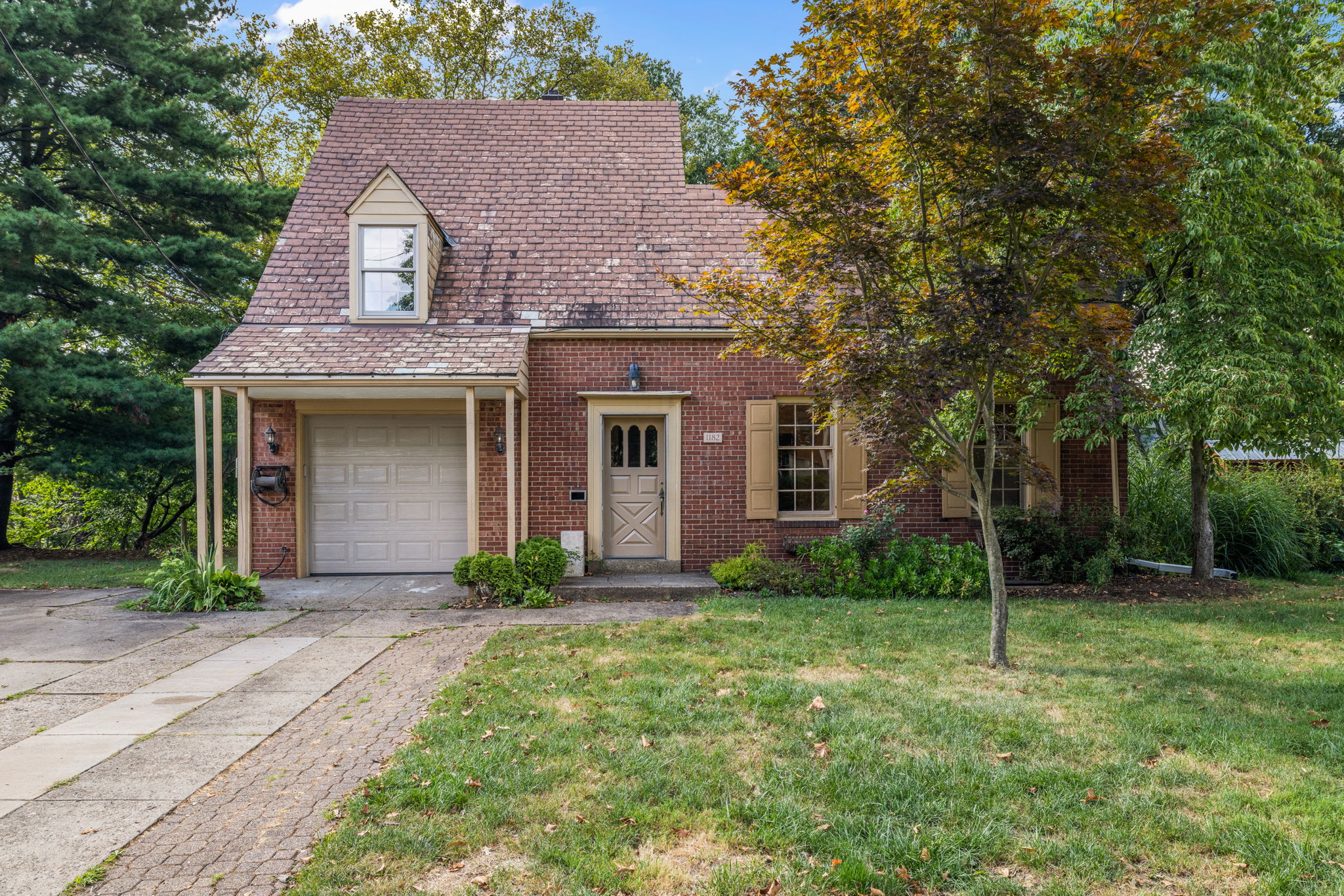 1-web-or-mls-prep_solutions_1182_windermere_dr-1