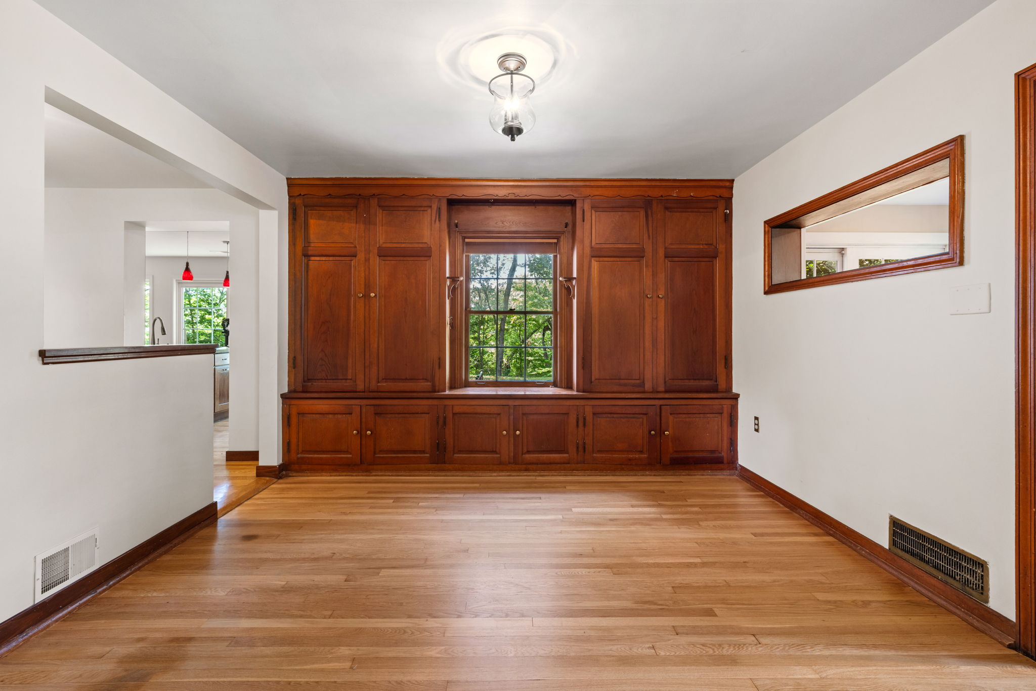 11-web-or-mls-prep_solutions_1182_windermere_dr-11