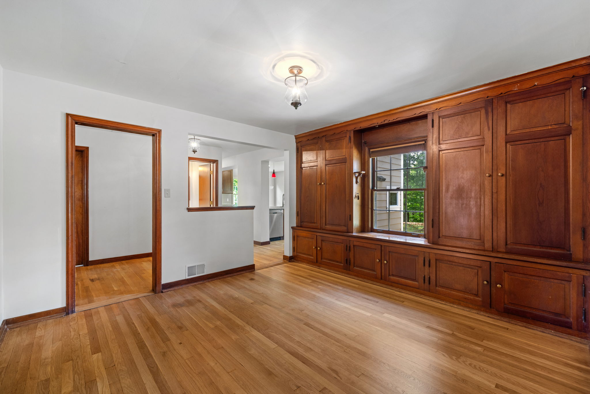 15-web-or-mls-prep_solutions_1182_windermere_dr-15