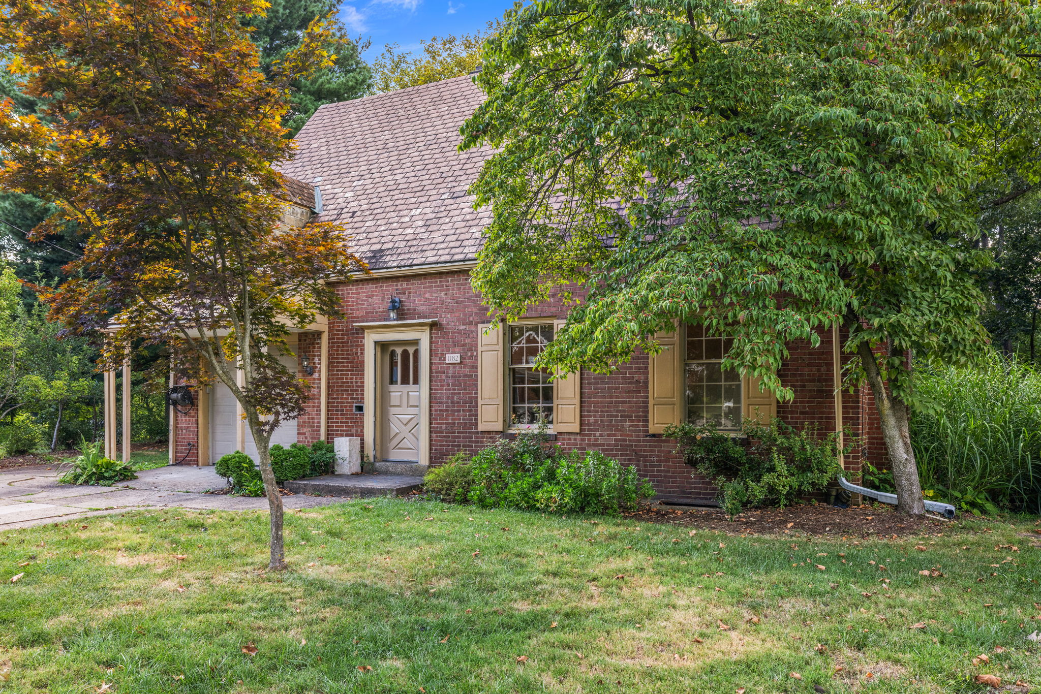3-web-or-mls-prep_solutions_1182_windermere_dr-3