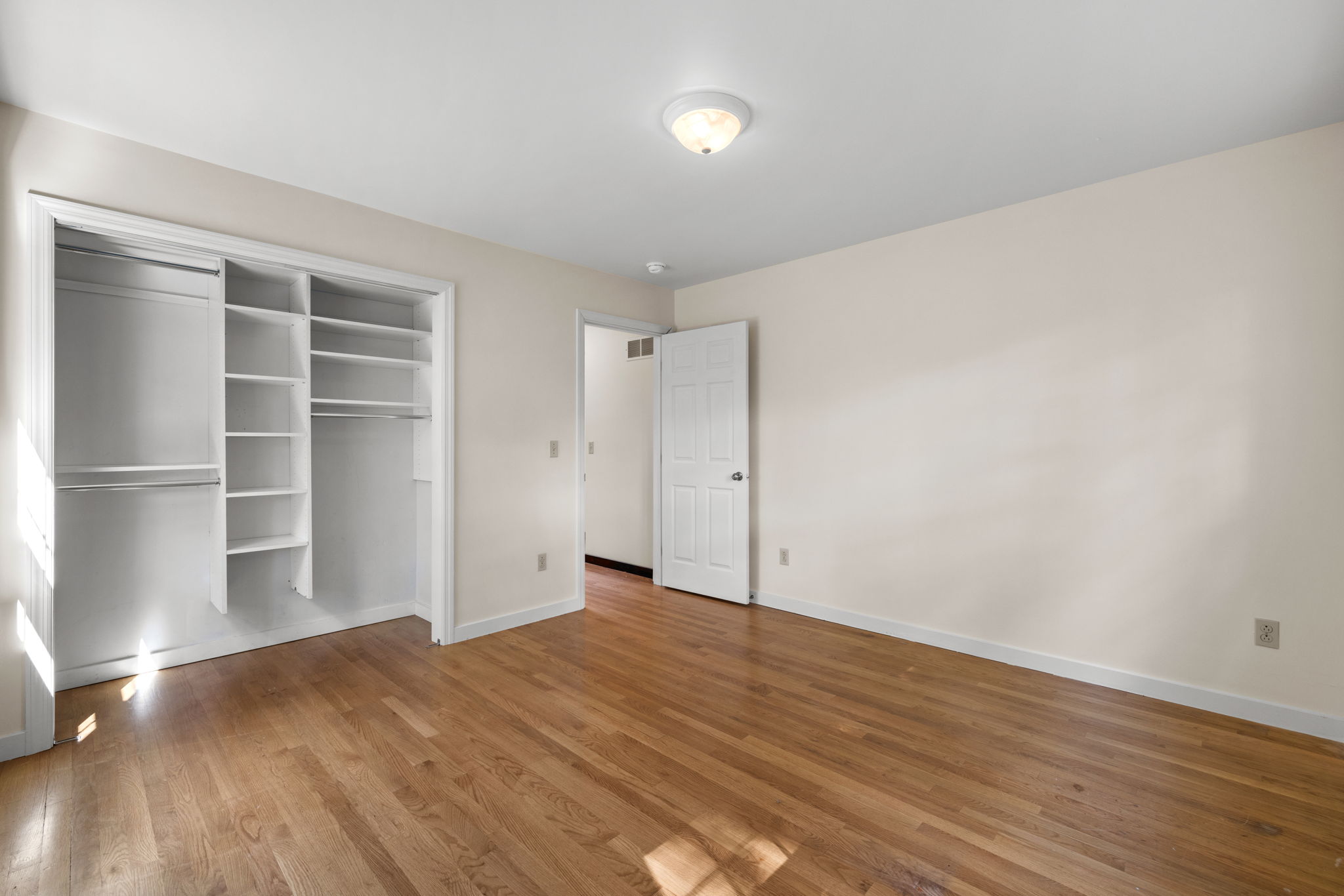 33-web-or-mls-prep_solutions_1182_windermere_dr-33
