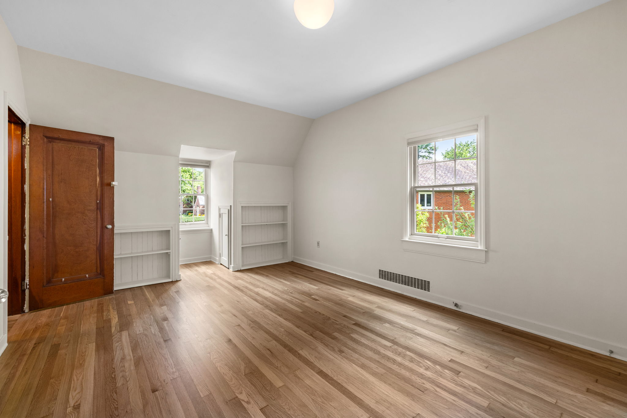 36-web-or-mls-prep_solutions_1182_windermere_dr-36