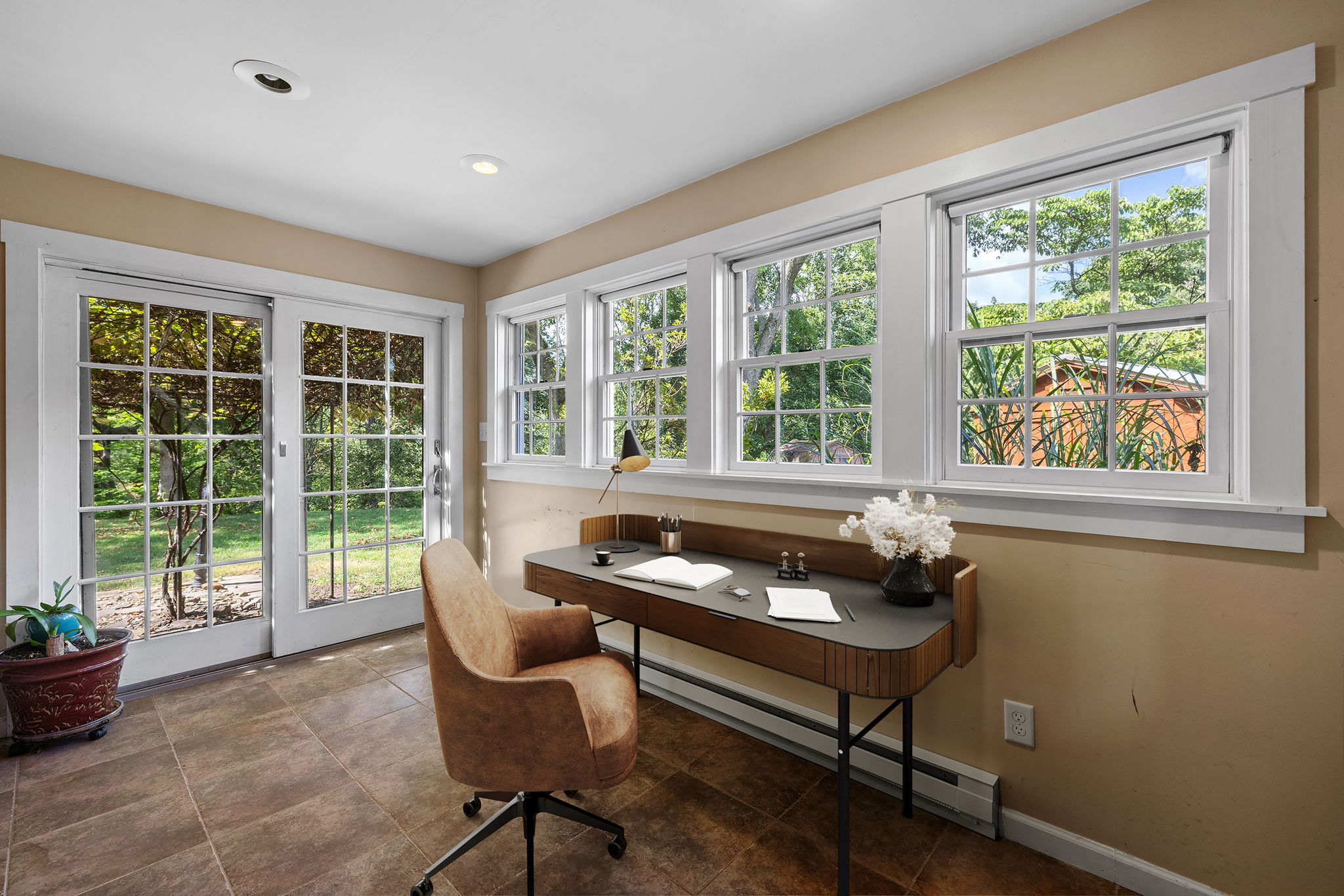 61-web-or-mls-prep_solutions_1182_windermere_dr-13_final