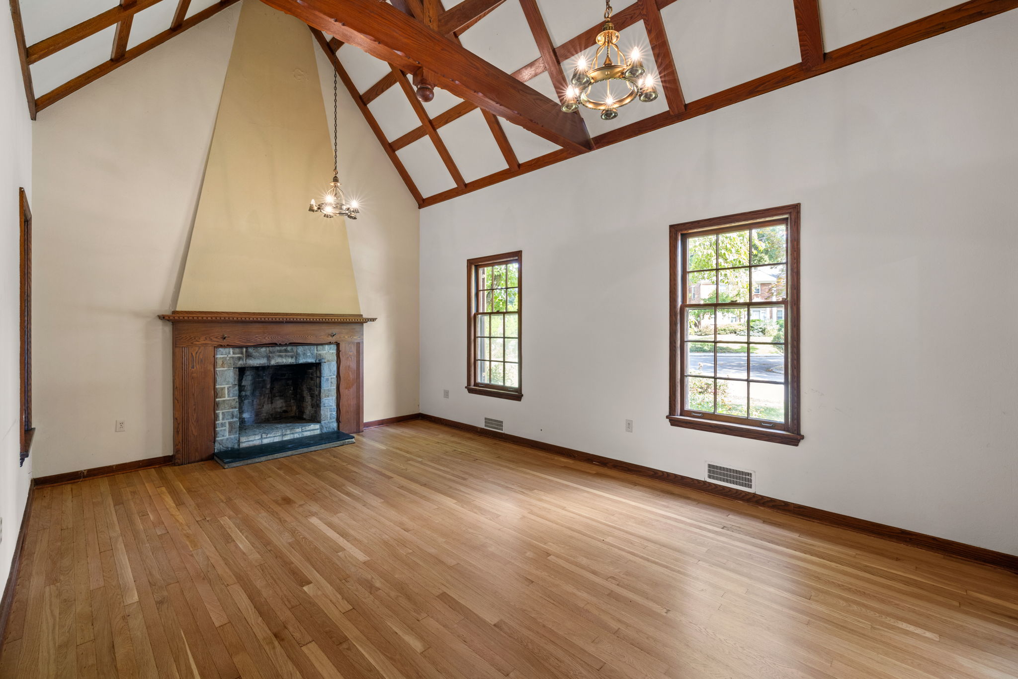 8-web-or-mls-prep_solutions_1182_windermere_dr-8